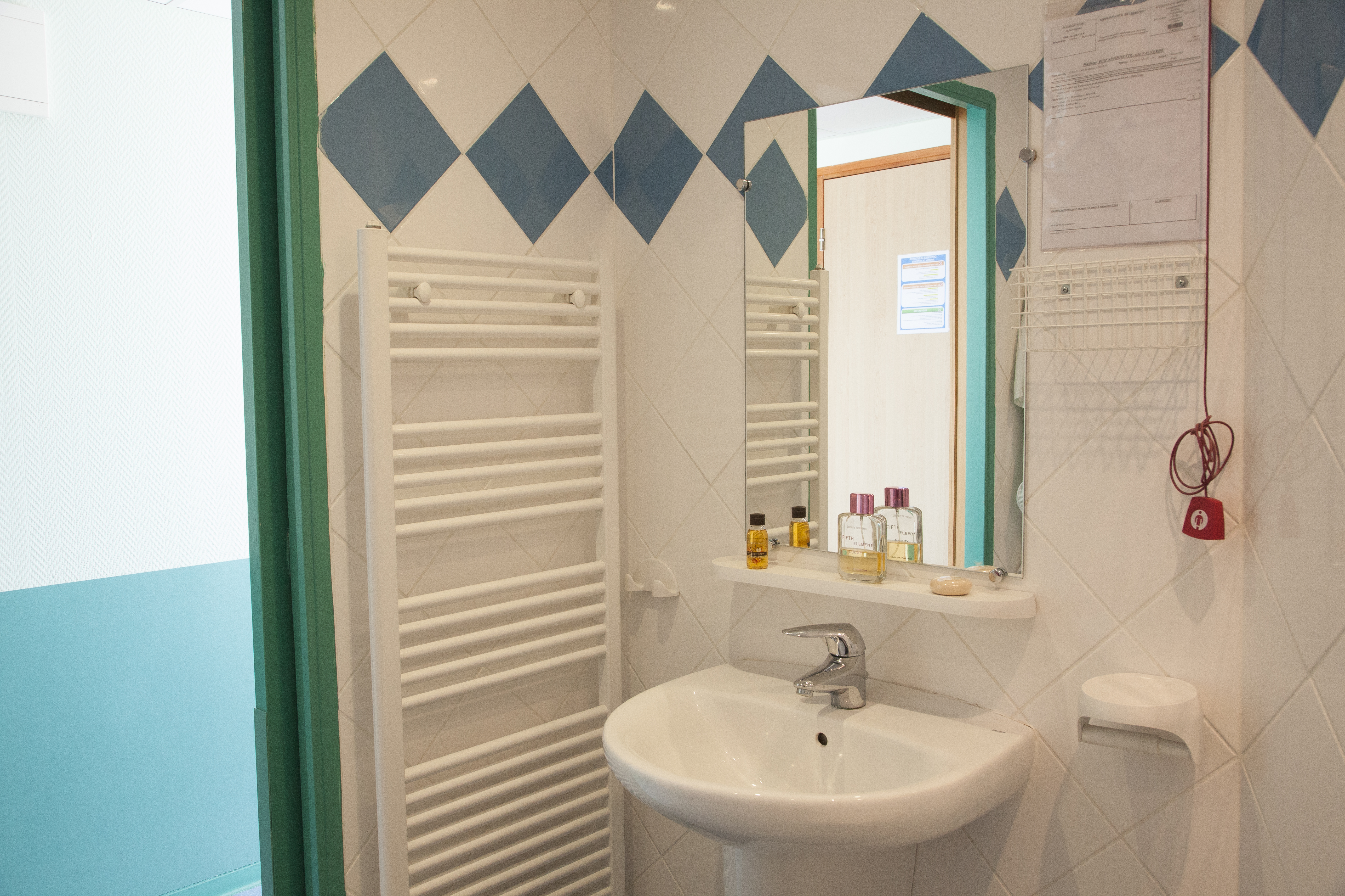 Chambres EHPAD les Cannes Blanches Marseille