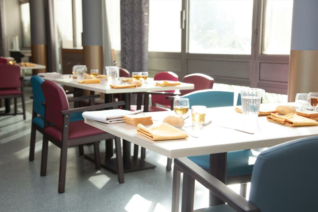 Salle des repas EHPAD les Cannes Blanches Marseille